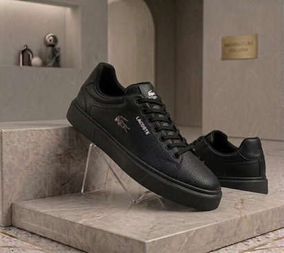 Chaussure Lacoste Powercourt en CUIR