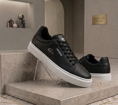 Chaussure Lacoste Powercourt en CUIR